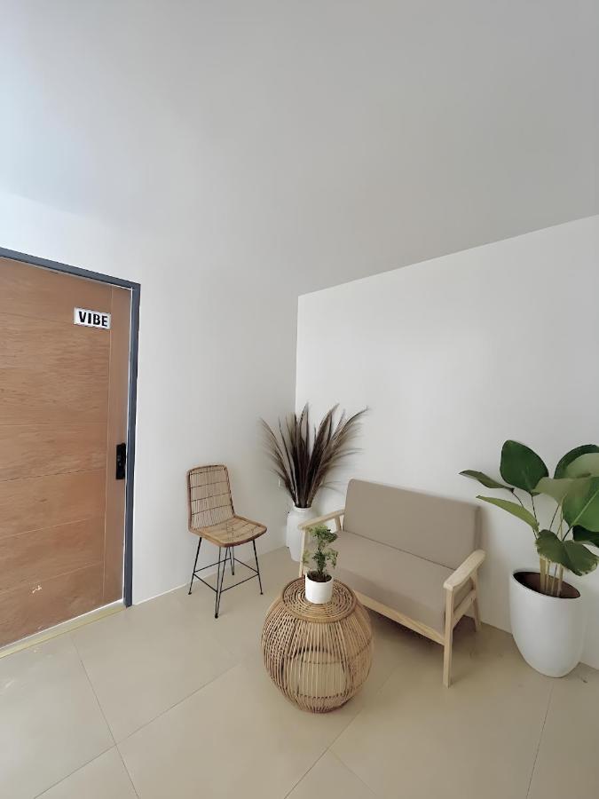 New Modern Suite Near Airport & Beach Sudtungan Экстерьер фото