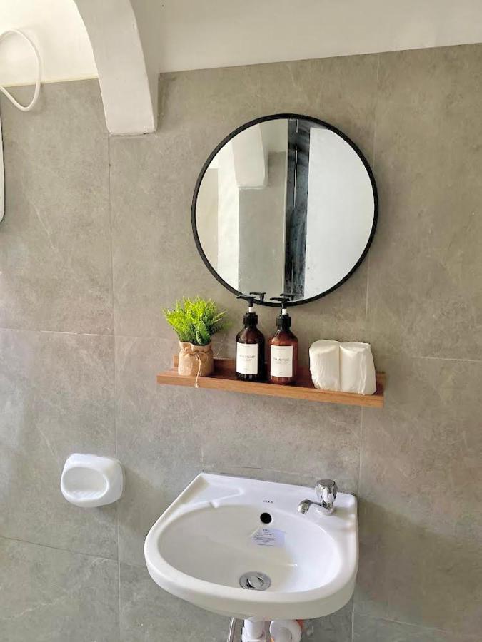 New Modern Suite Near Airport & Beach Sudtungan Экстерьер фото