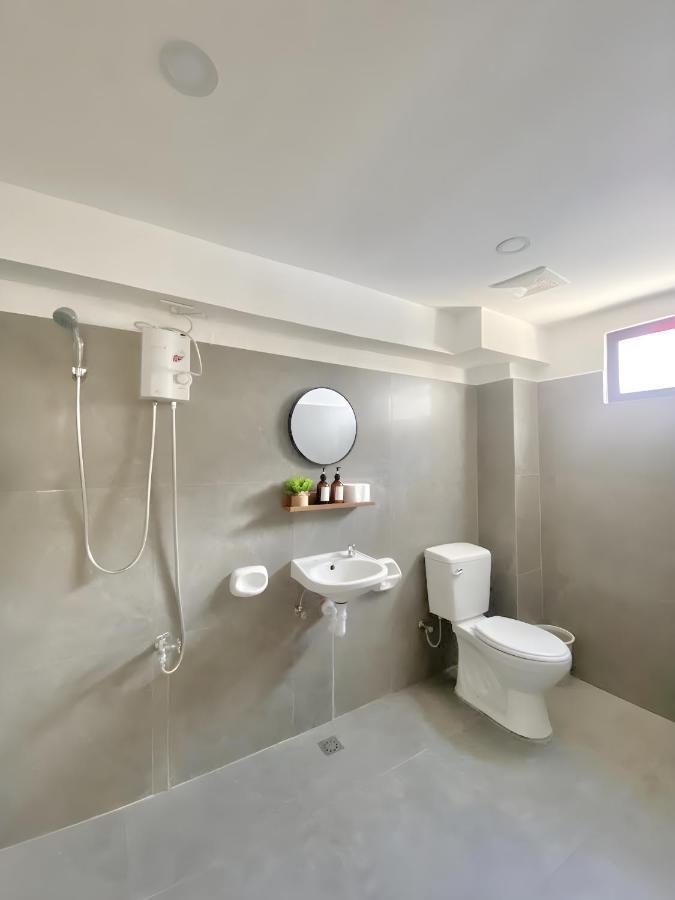 New Modern Suite Near Airport & Beach Sudtungan Экстерьер фото